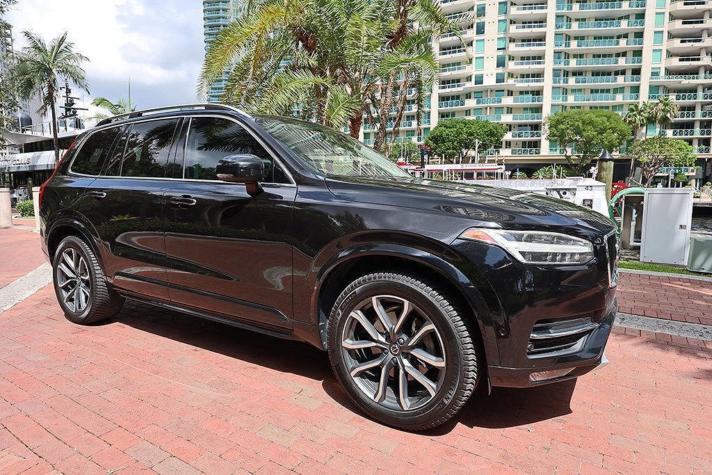 2018 VOLVO XC90