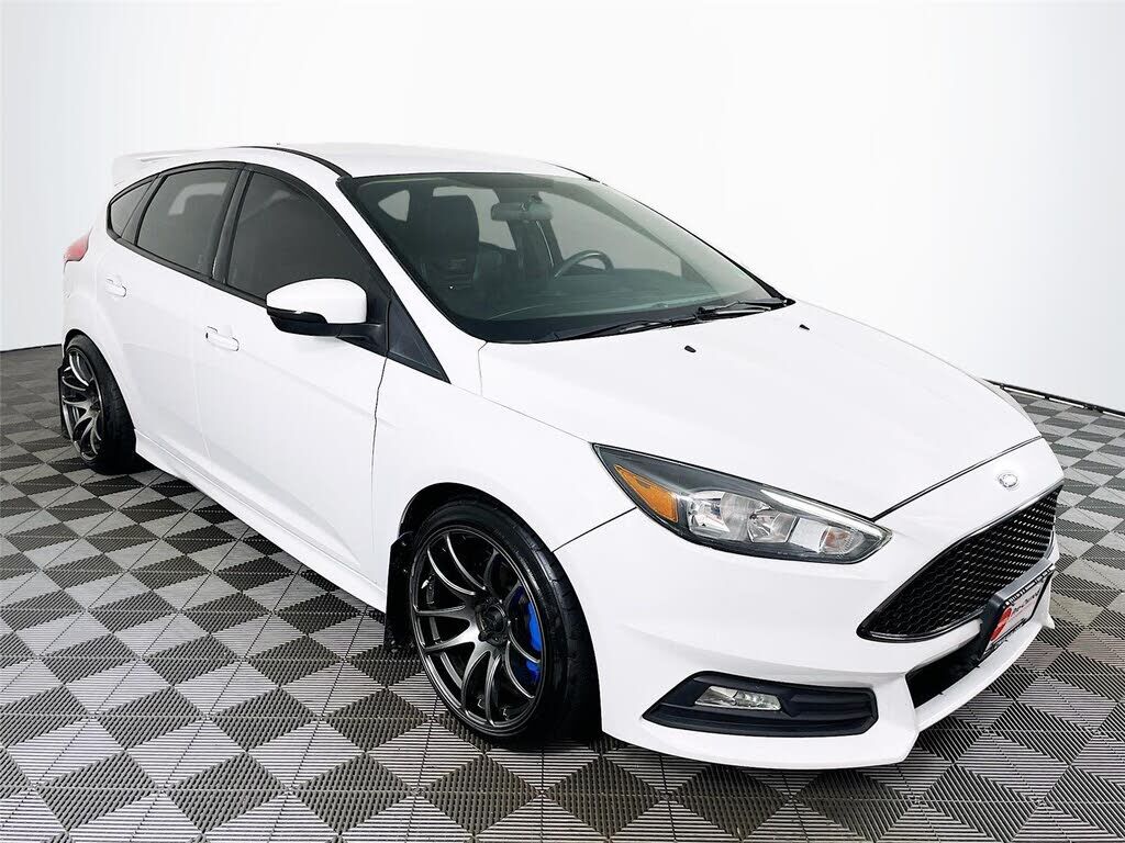 2018 FORD Focus