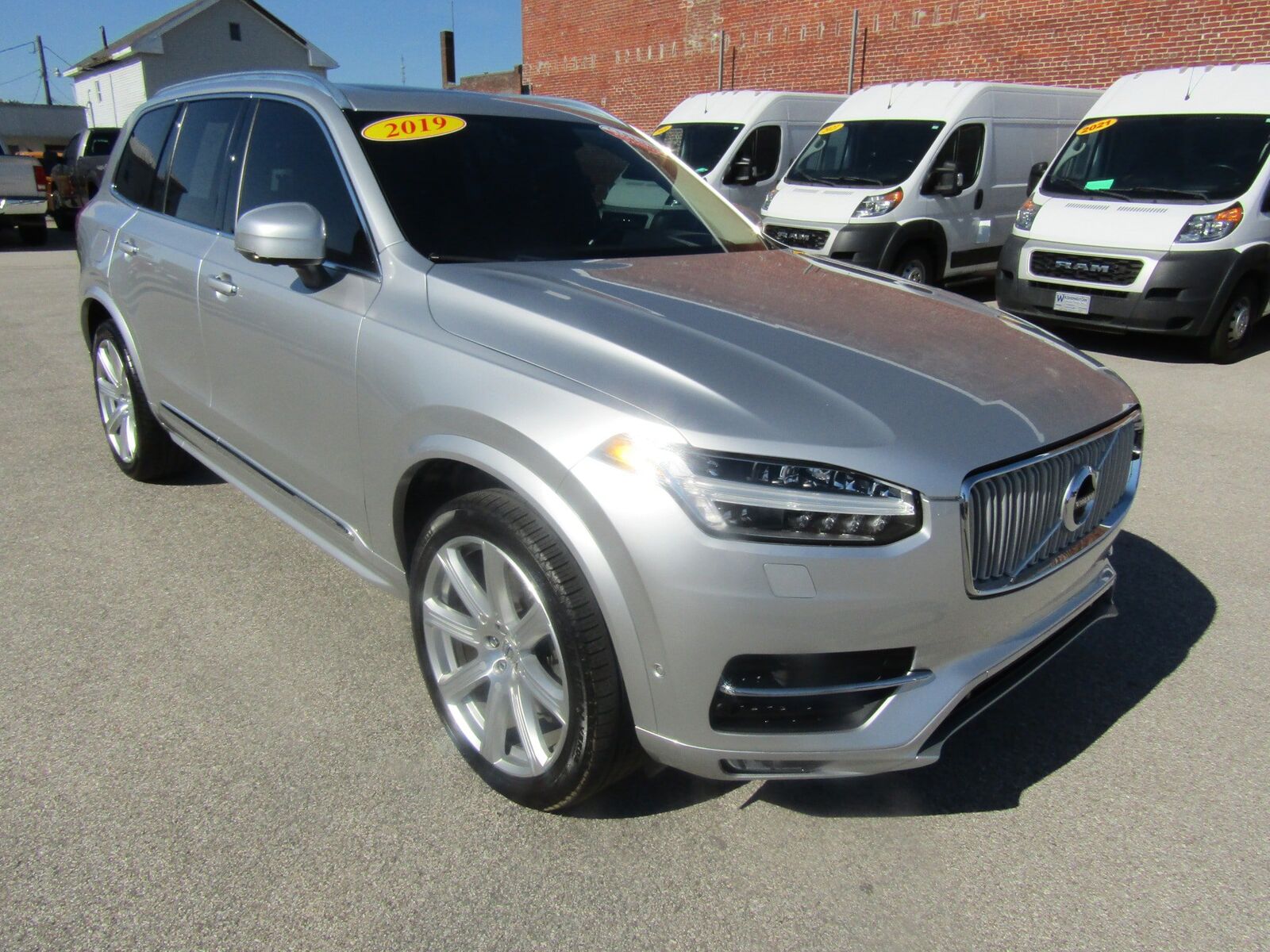2019 VOLVO XC90