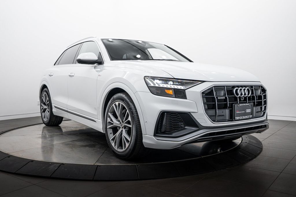 2023 Audi Q8