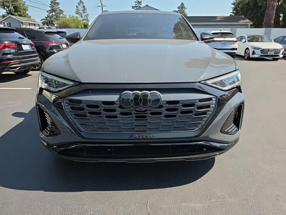 2024 Audi Q8