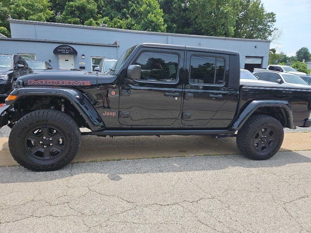 2022 JEEP Gladiator
