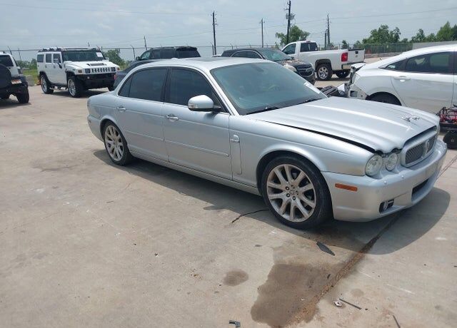 2008 JAGUAR XJ