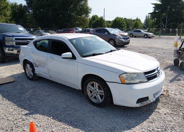 2012 DODGE Avenger