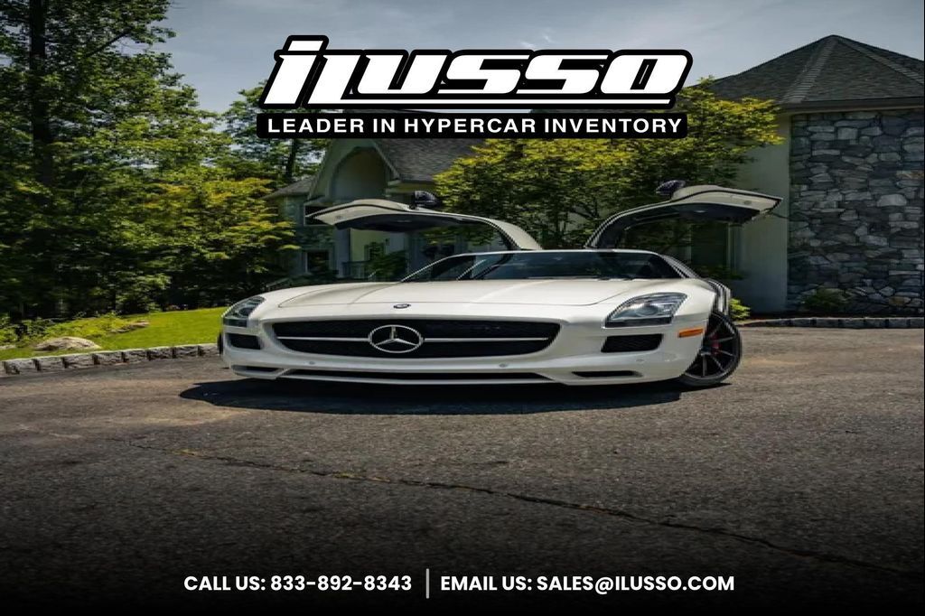 2013 MERCEDES-BENZ SLS-Class