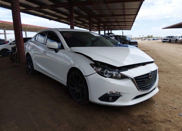 2016 MAZDA Mazda3