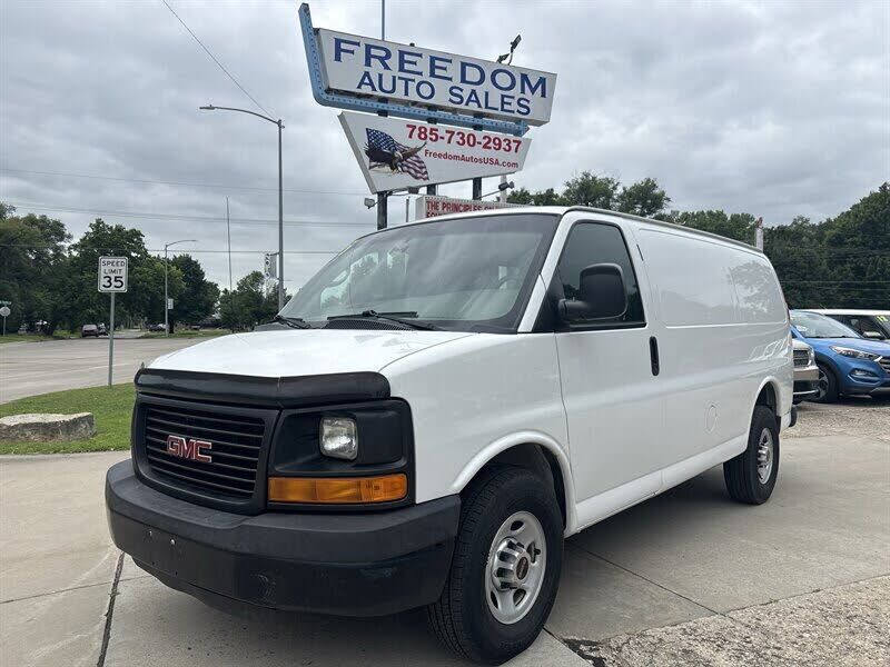 2015 GMC Savana