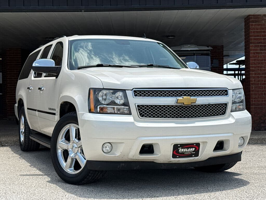 2013 CHEVROLET Suburban
