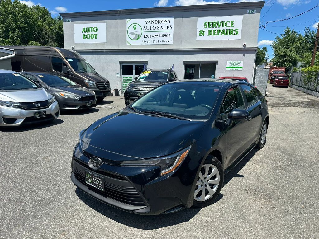 2024 TOYOTA Corolla