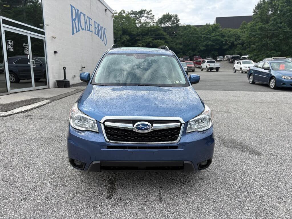 2016 SUBARU Forester