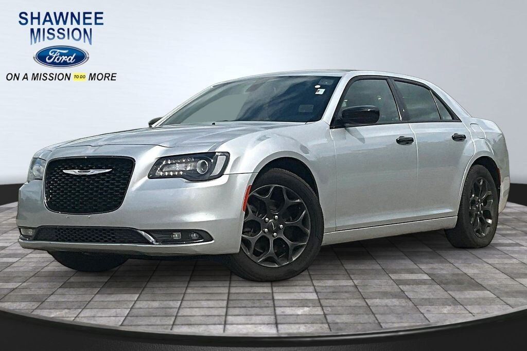 2020 CHRYSLER 300