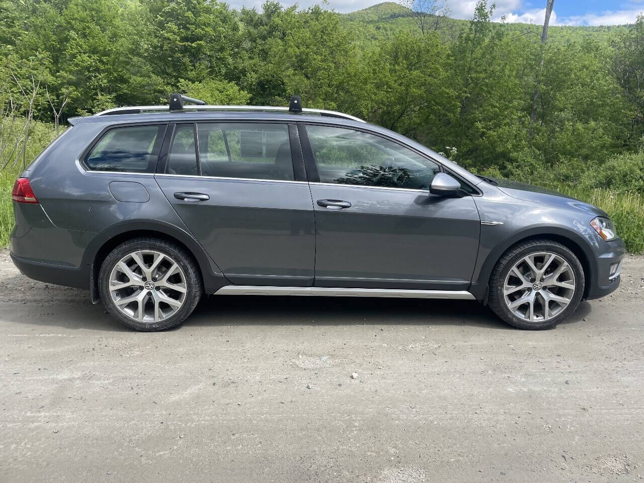2017 VOLKSWAGEN Golf Alltrack