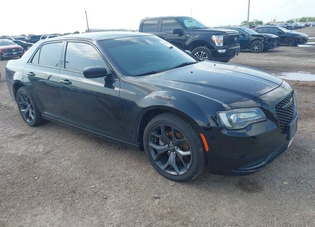 2023 CHRYSLER 300