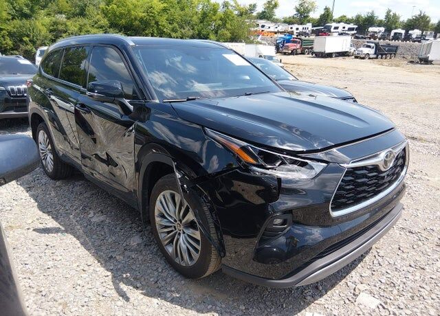 2023 TOYOTA Highlander