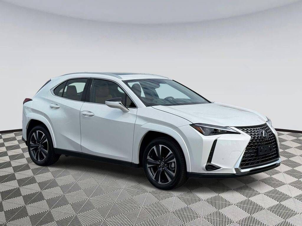 2025 LEXUS UX
