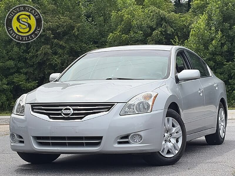 2011 NISSAN Altima