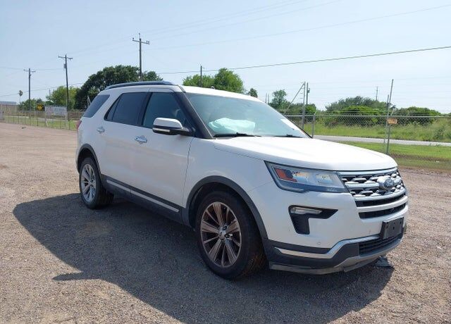 2018 FORD Explorer