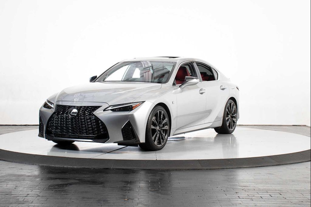 2021 LEXUS IS