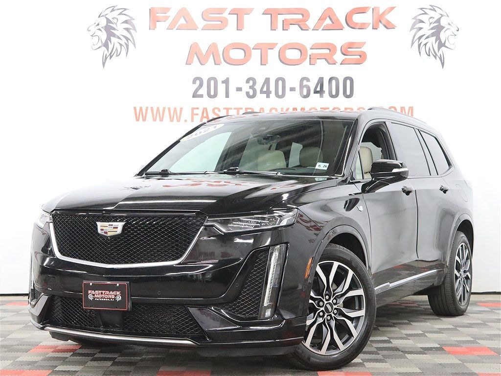 2021 CADILLAC XT6