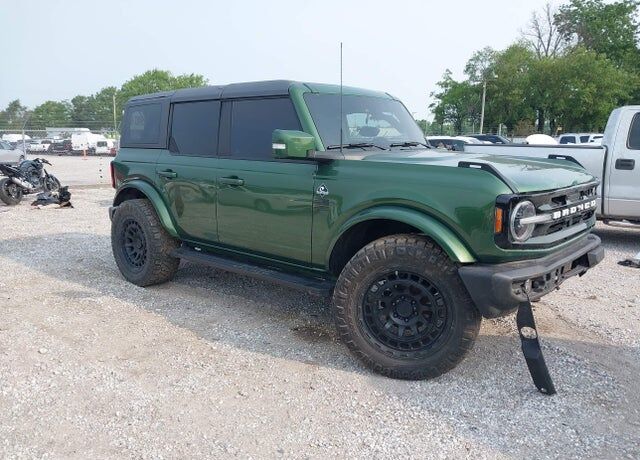 2023 FORD Bronco
