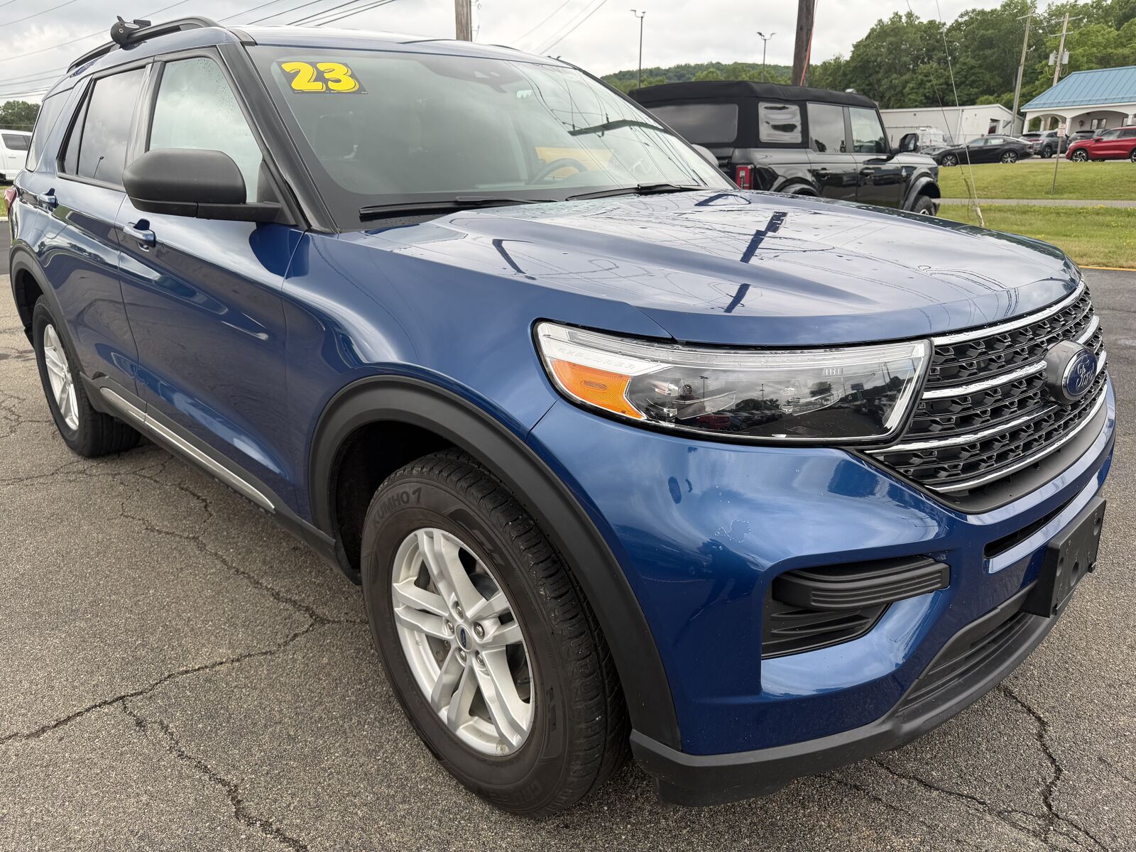 2023 FORD Explorer