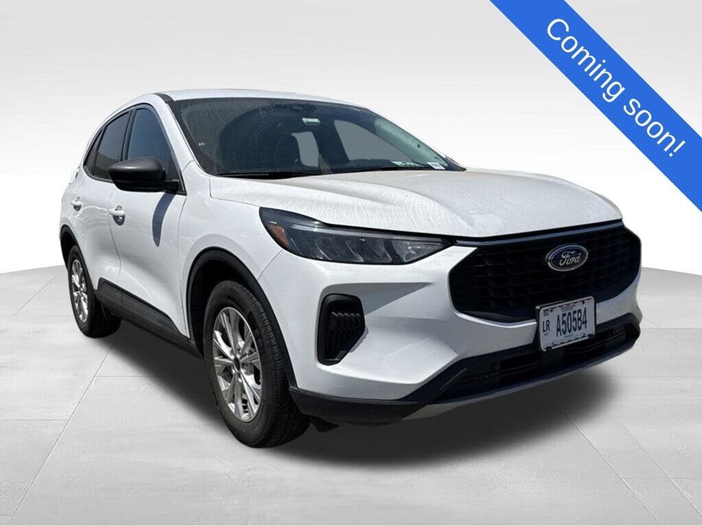 2024 FORD Escape