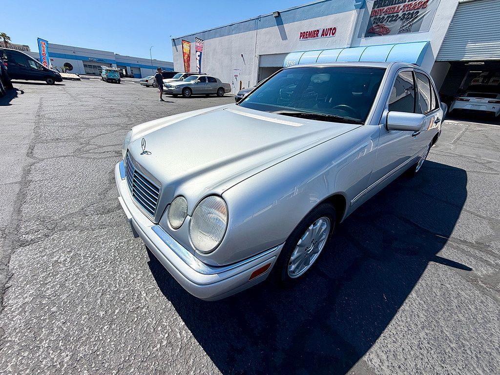 1997 MERCEDES-BENZ E-Class