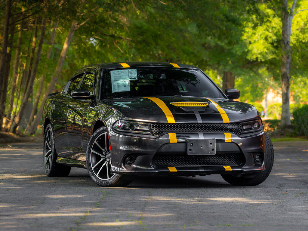 2020 DODGE Charger