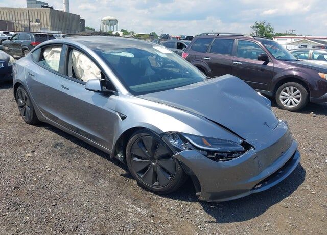 2026 TESLA Model 3
