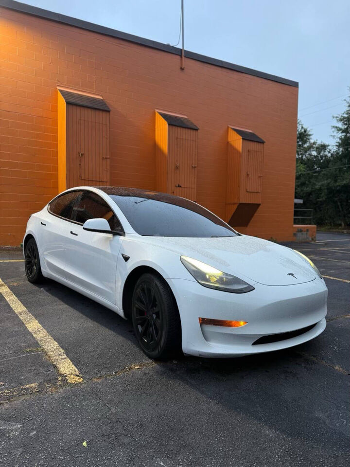2021 TESLA Model 3