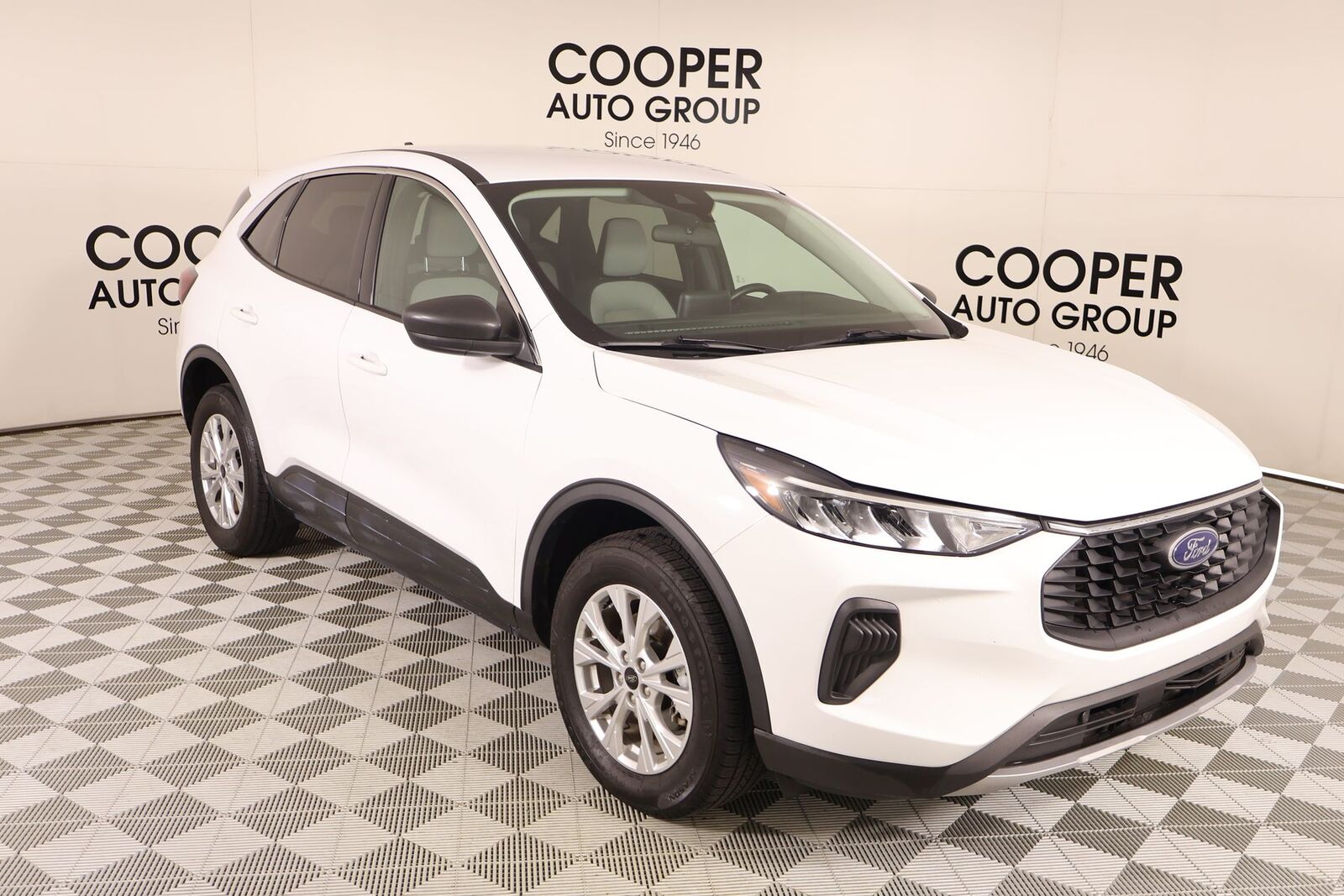 2023 FORD Escape