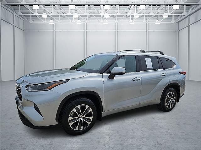 2021 TOYOTA Highlander