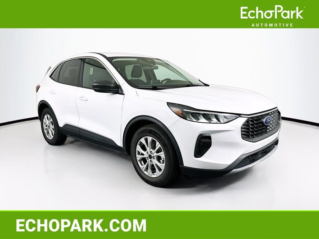 2024 FORD Escape