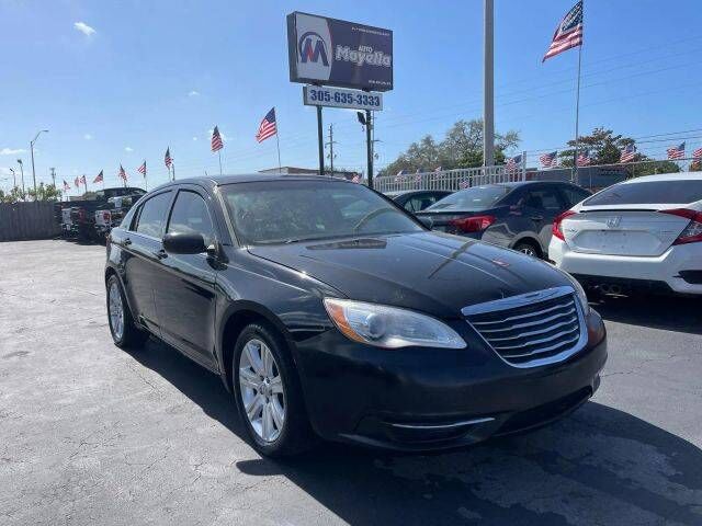 2013 CHRYSLER 200
