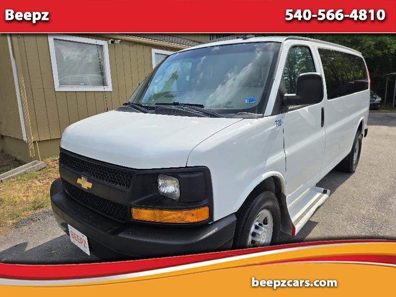 2017 CHEVROLET Express