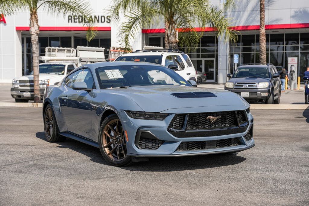 2025 FORD Mustang