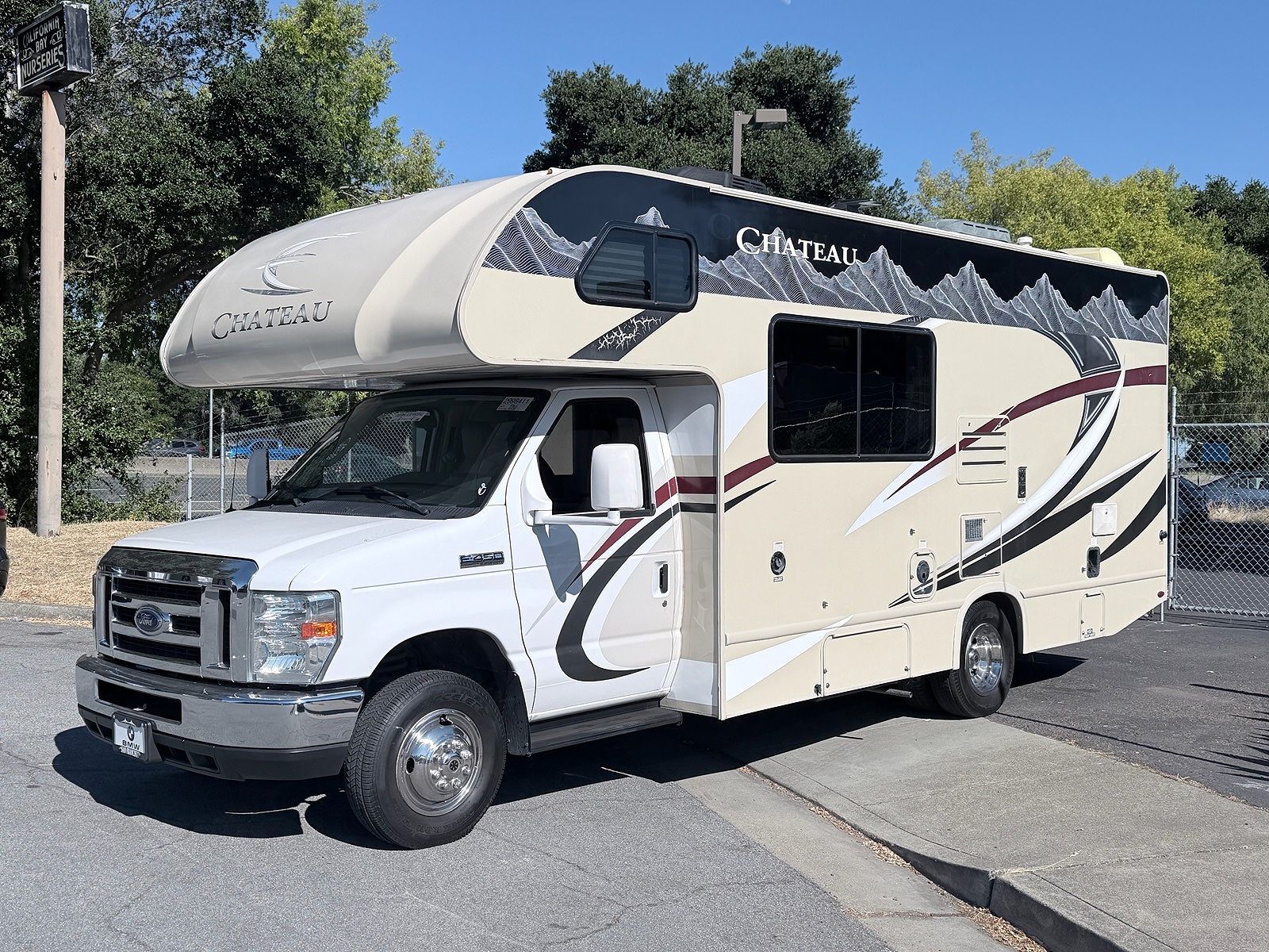 2017 FORD E-450