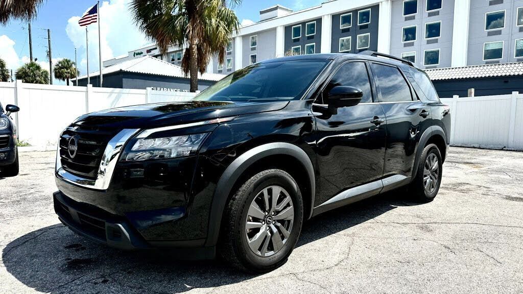 2024 NISSAN Pathfinder
