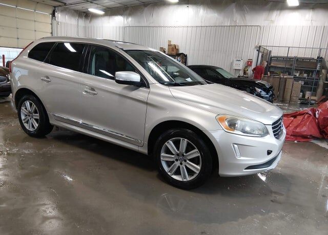 2017 VOLVO XC60