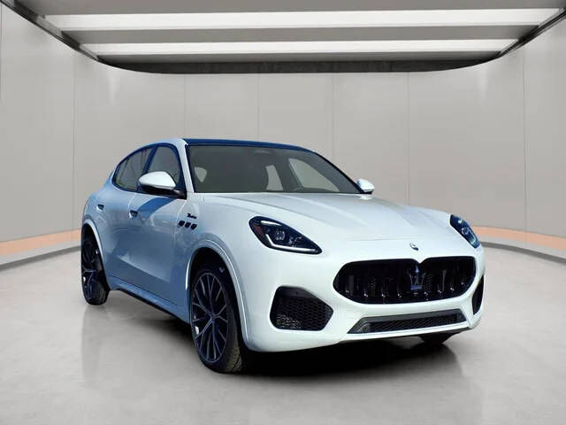 2026 MASERATI Grecale