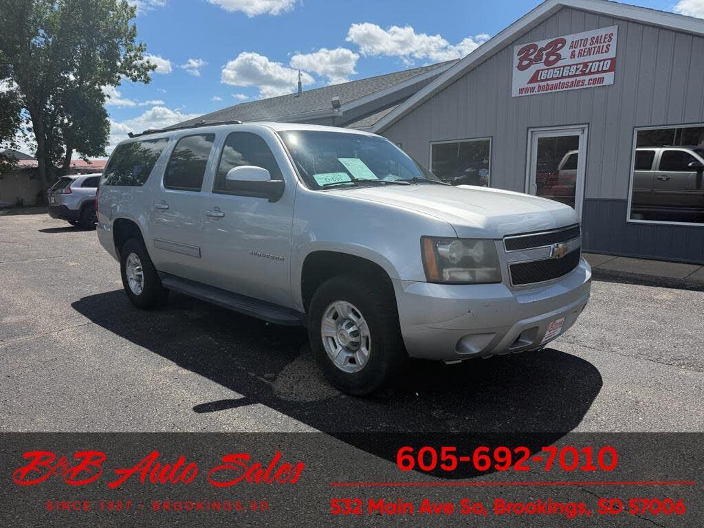 2011 CHEVROLET Suburban