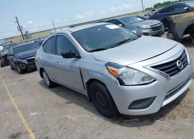2018 NISSAN Versa