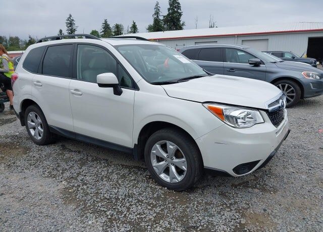 2016 SUBARU Forester
