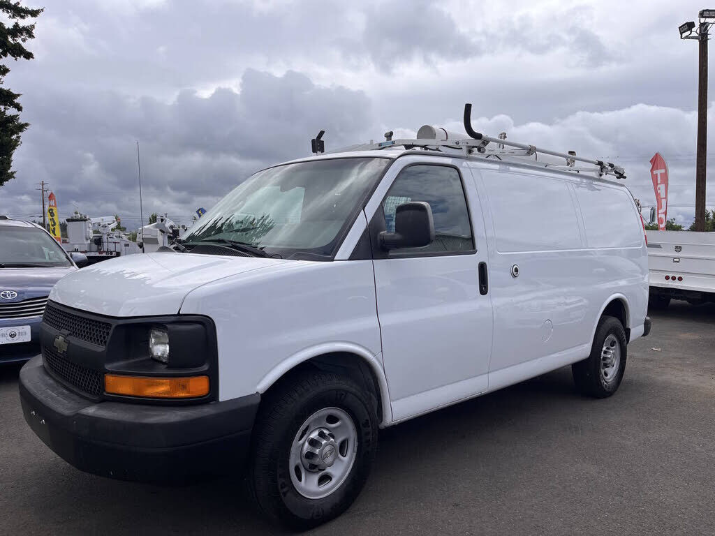 2013 CHEVROLET Express