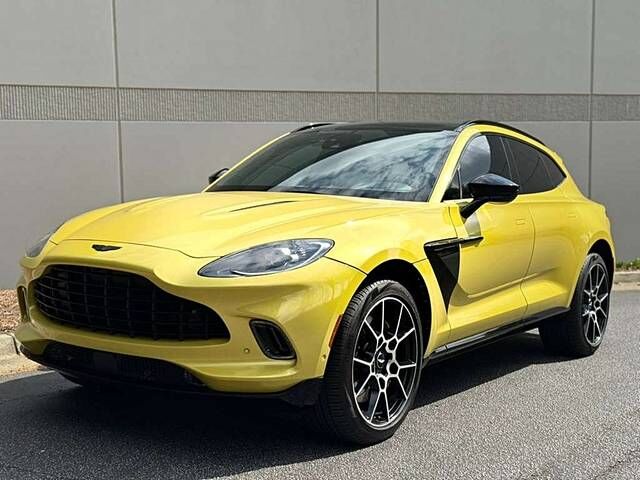 2021 ASTON MARTIN DBX