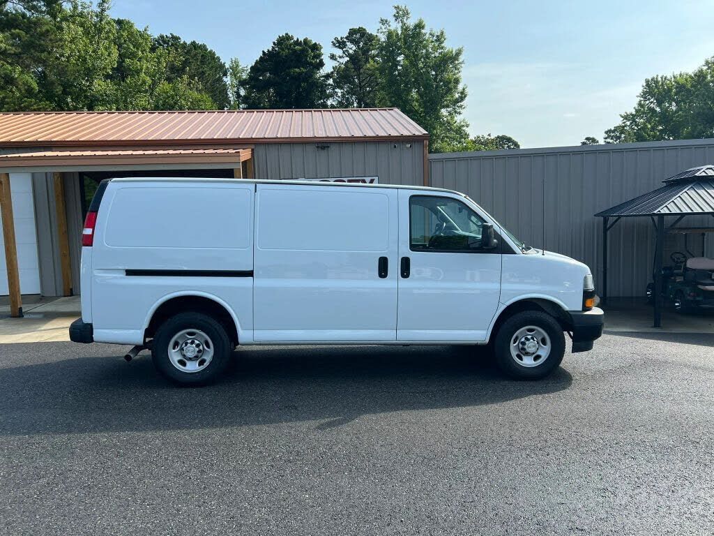 2020 CHEVROLET Express