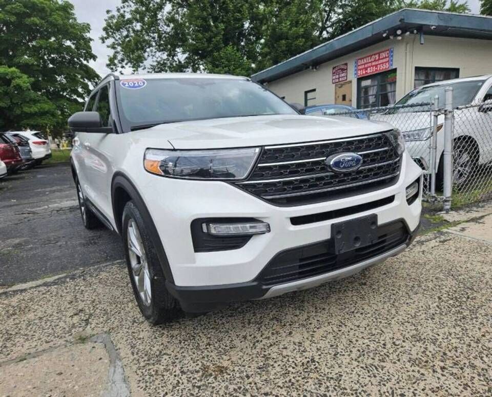 2020 FORD Explorer
