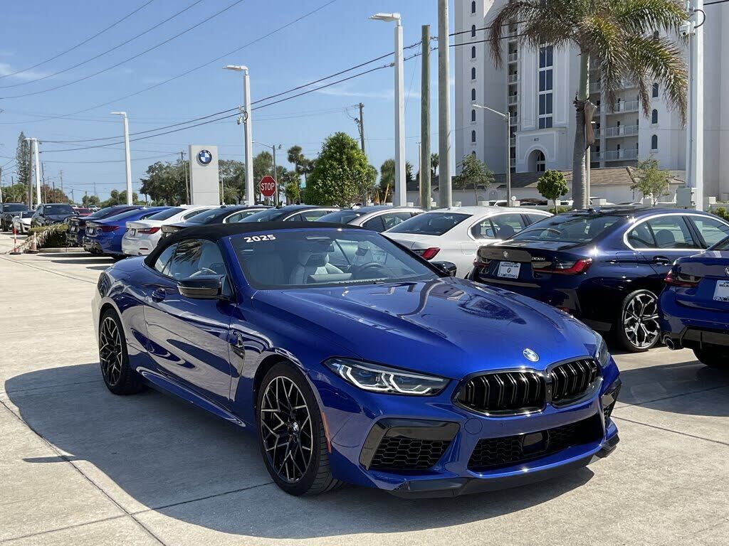 2025 BMW M8