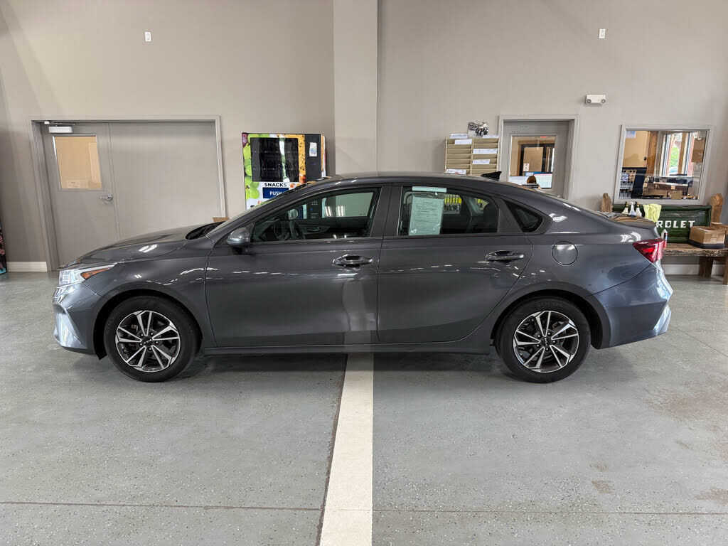 2024 KIA Forte