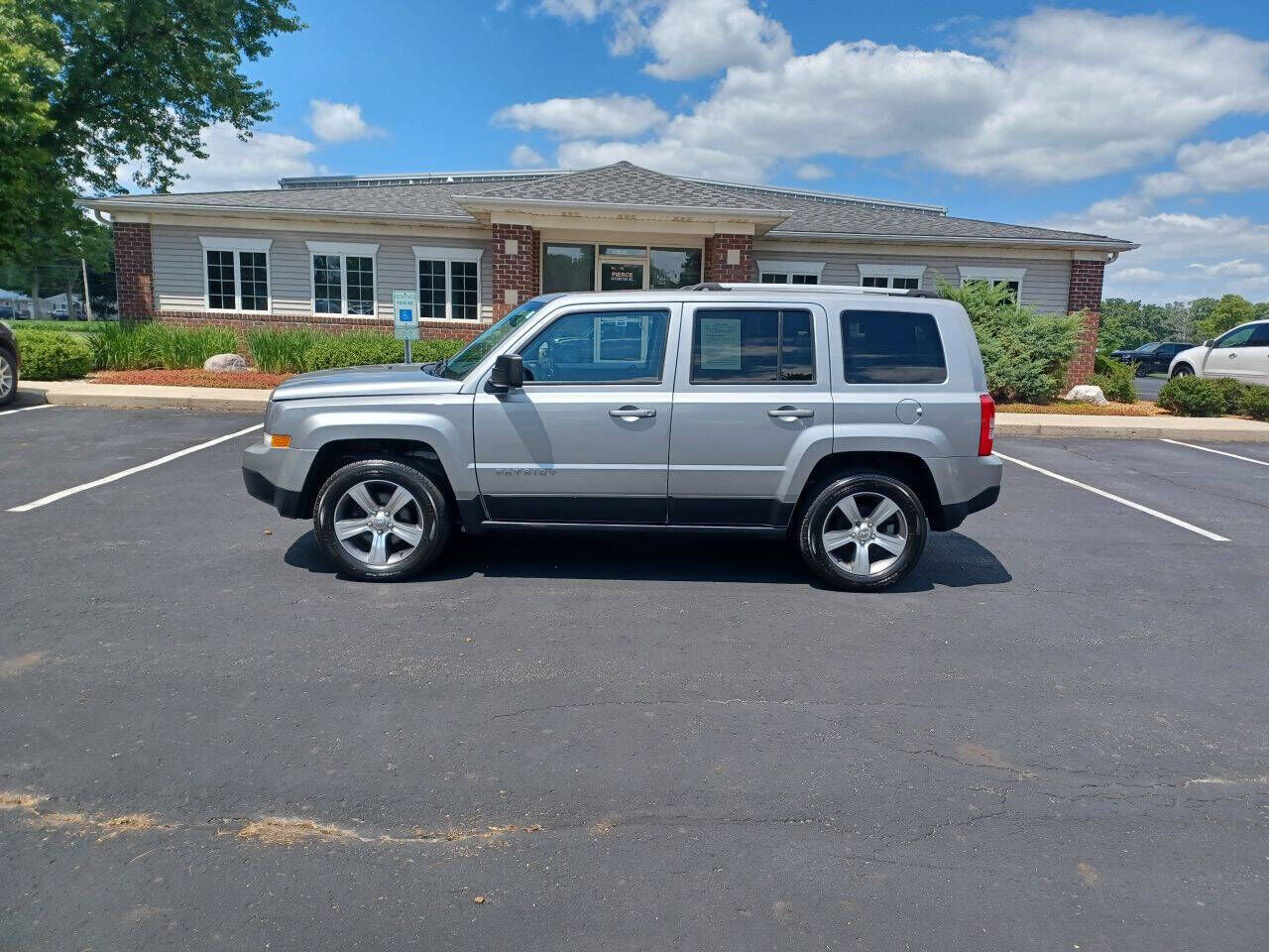 2017 JEEP Patriot